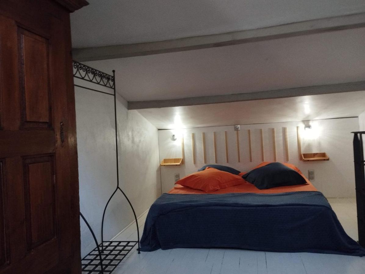 Chambre D'Hotes L'Orange Bleue Rustrel Dış mekan fotoğraf